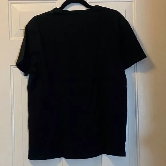 Guess Men's Black Gray Graphic V-Neck Tee - Picture 3 of 10